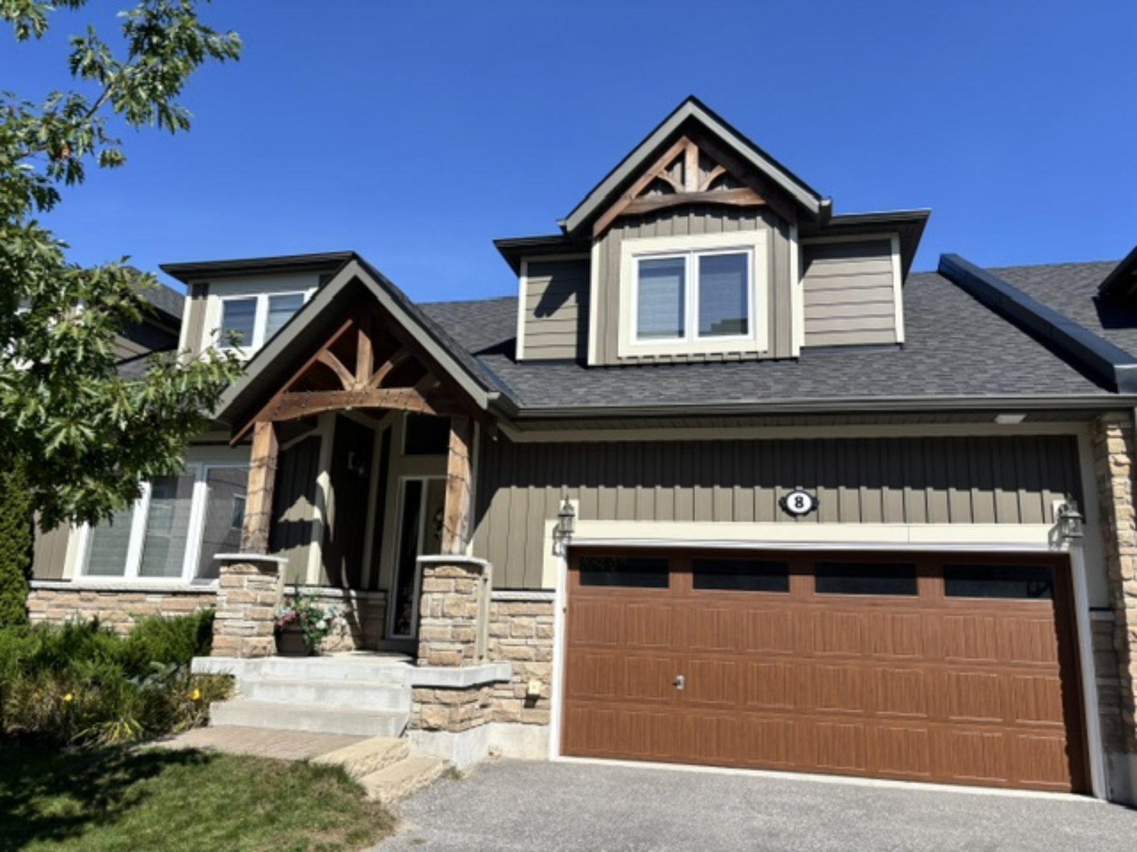 R159 – 8 Spooner Crescent